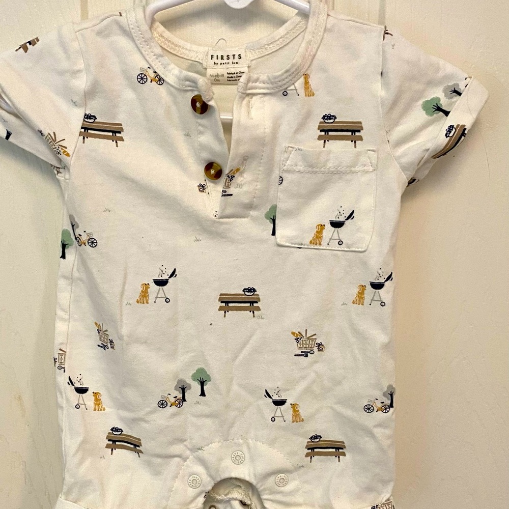 Cutes little boys onesie